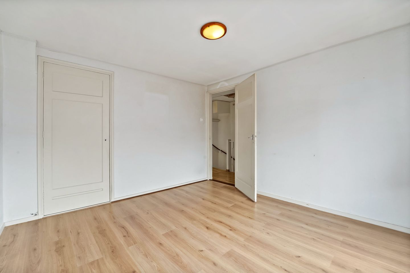 Photo 35 of Wormerveerstraat 222