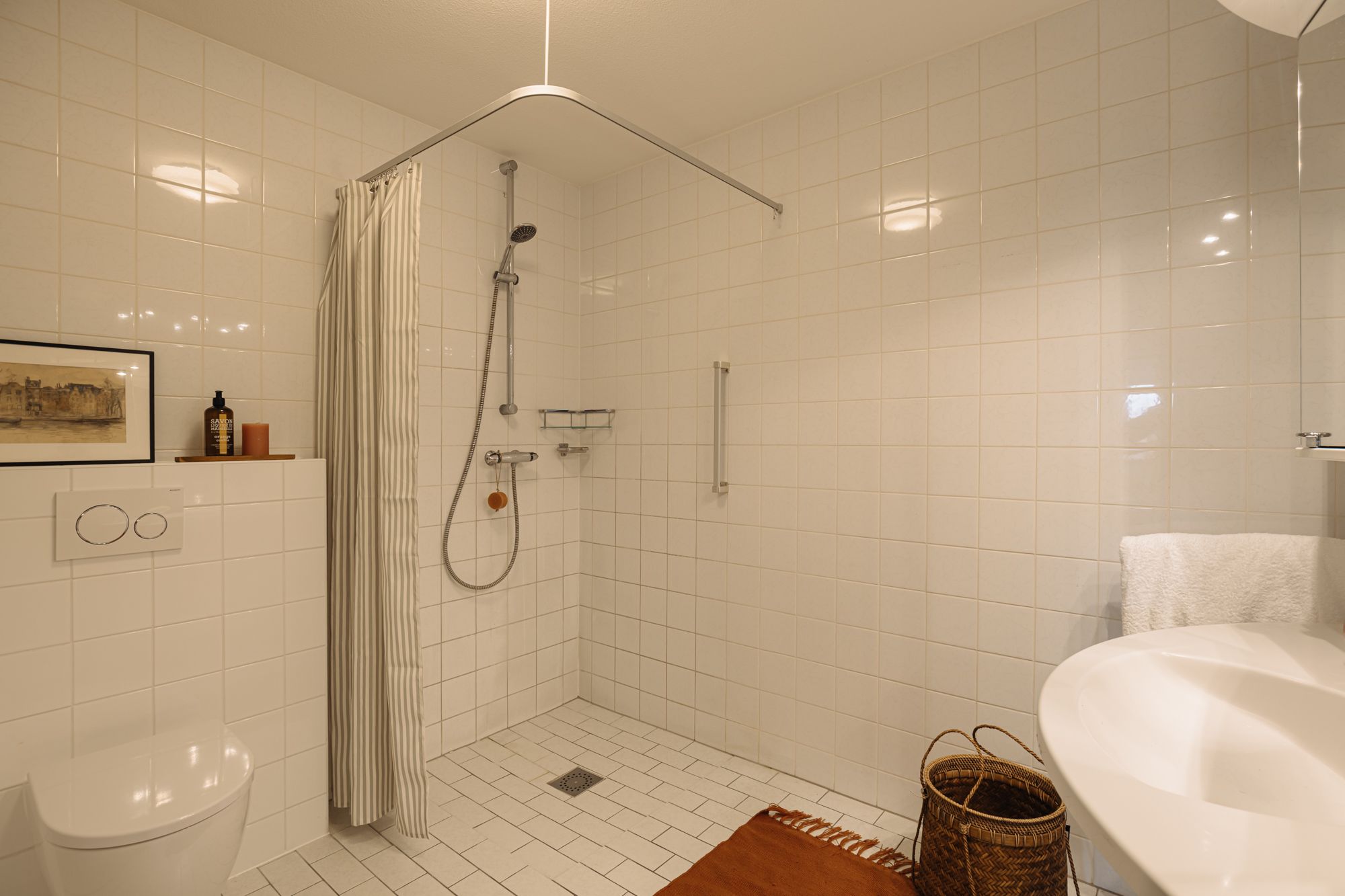 Photo 18 of Hertzstraat 38