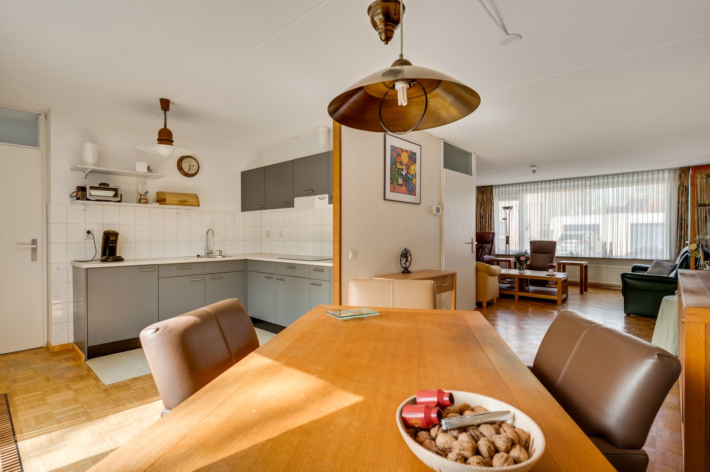 Photo 10 of Sussexstraat 6