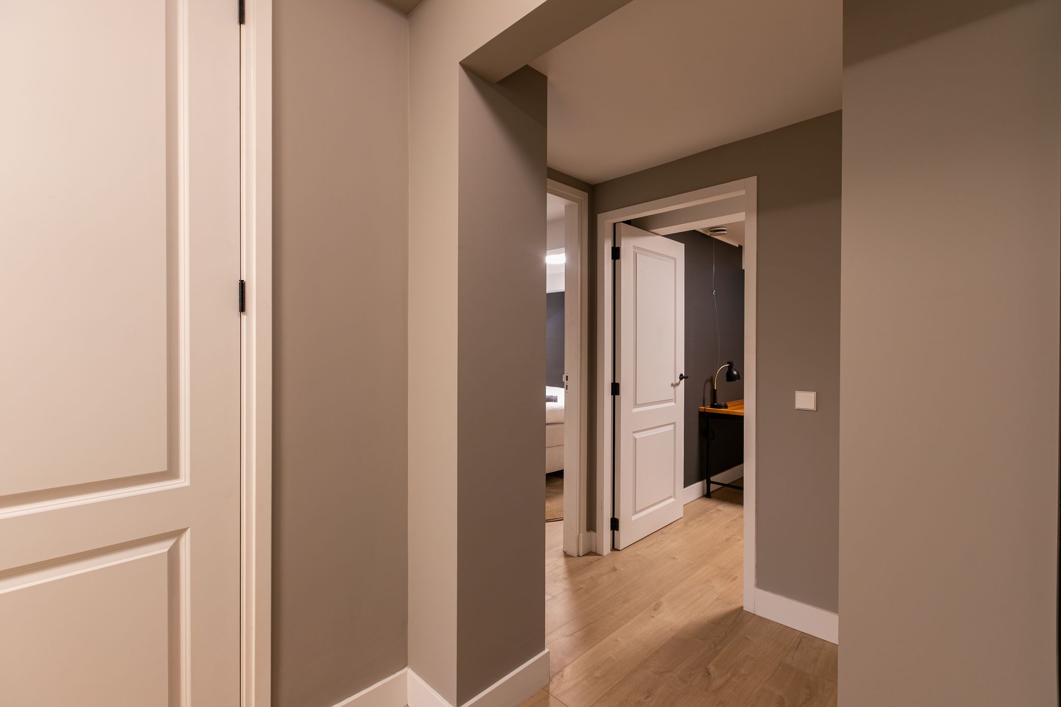 Luxurious Ground-Floor Apartment with Large Garden in Popular Blijdorp — 15