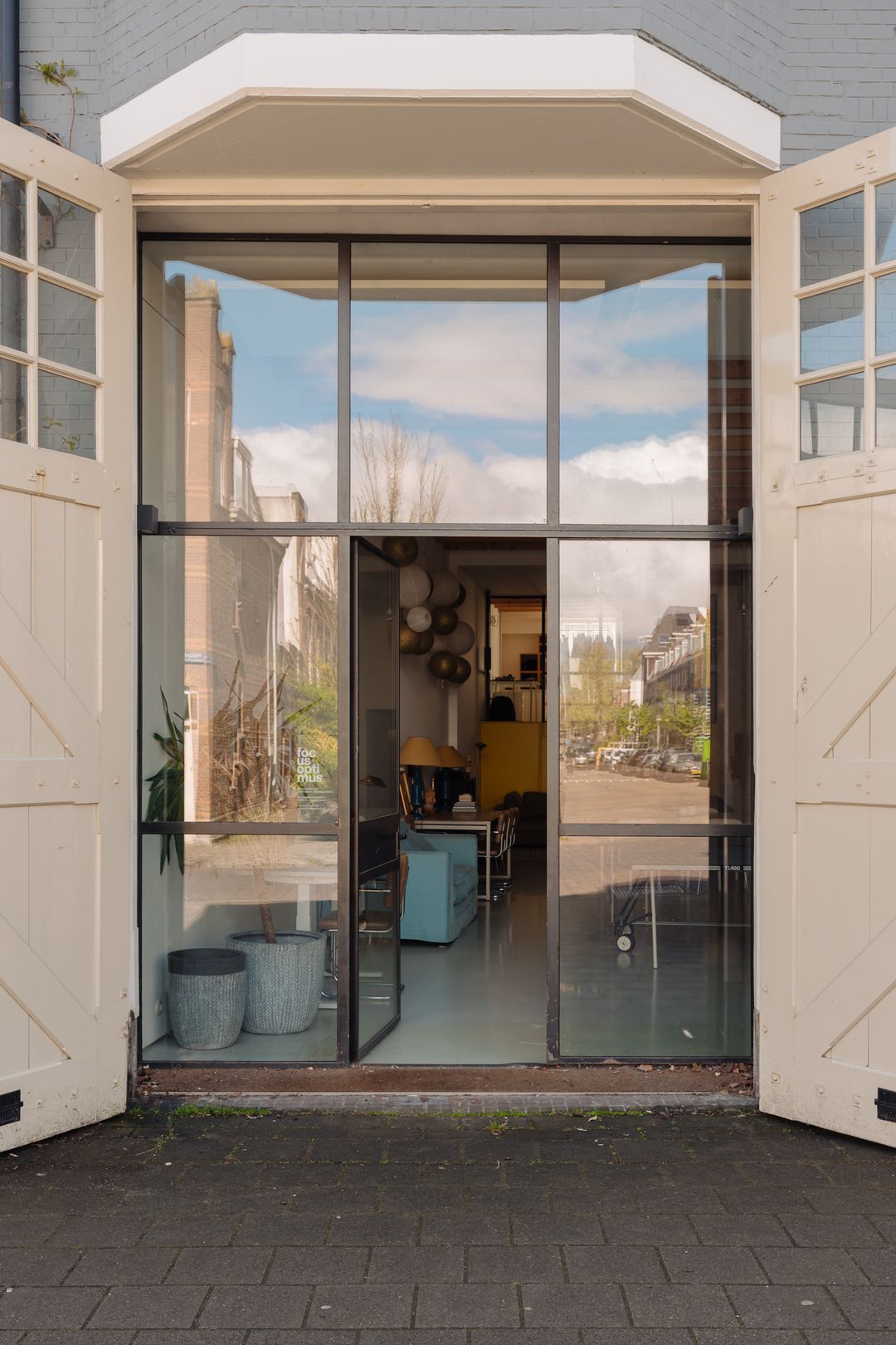 Unique Corner Townhouse with Exceptional Ceiling Heights and Multi-Purpose Living Potential Near Vondelpark — 37