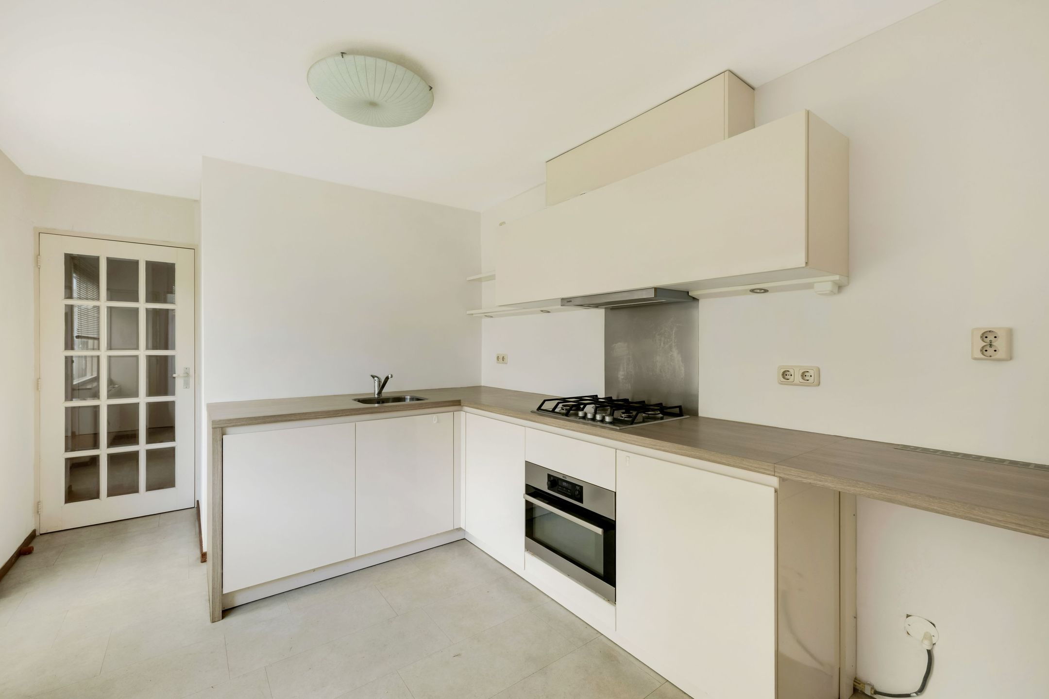 Photo 15 of Onze Lieve Vrouwedijk 8