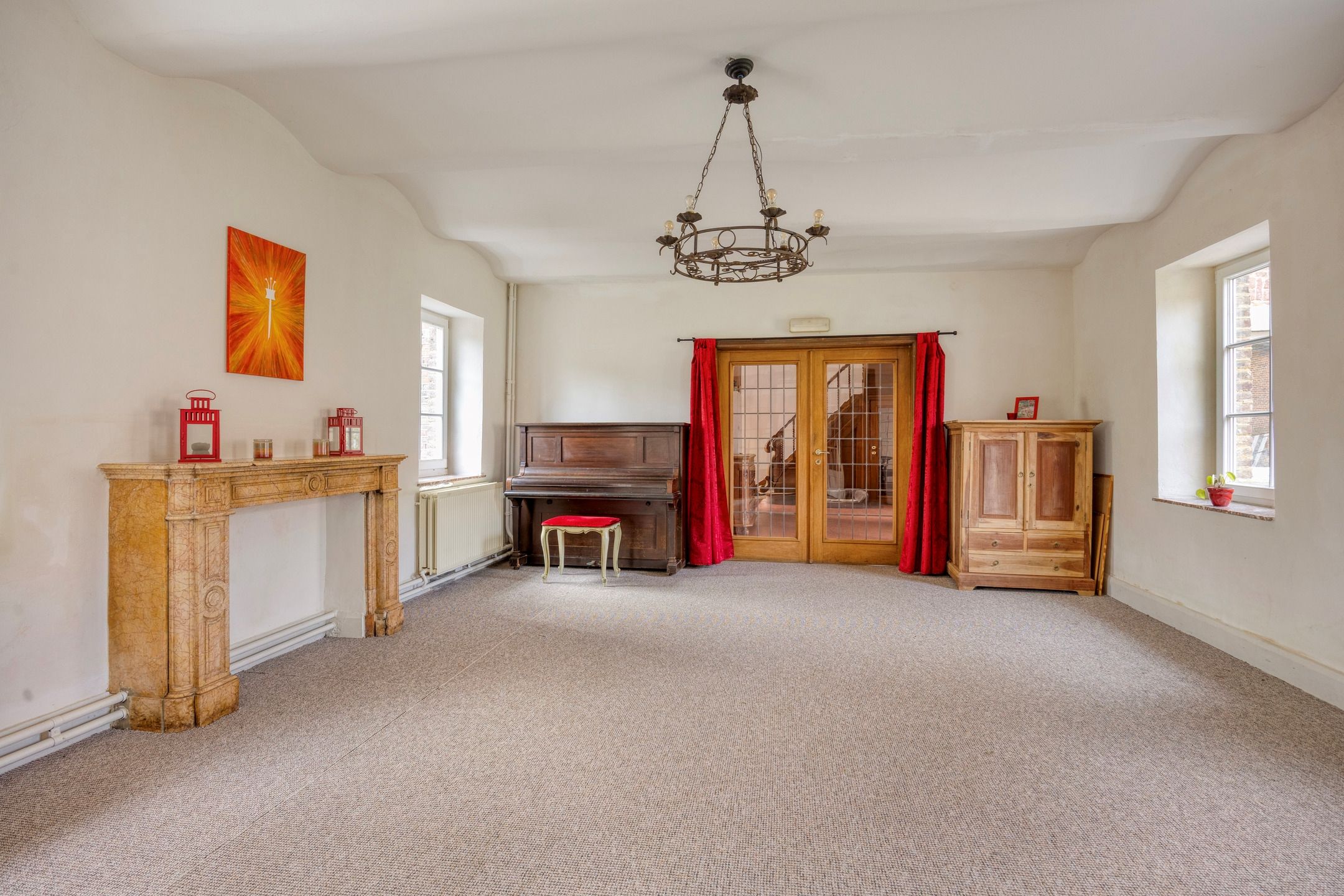 Historic Castle Farm with 61 Rooms and Park-like Grounds — 15