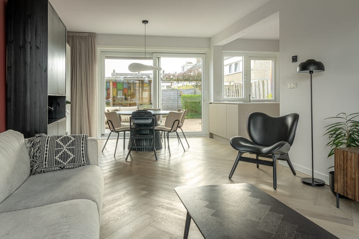 Foto 3 van E A Borgerstraat 56