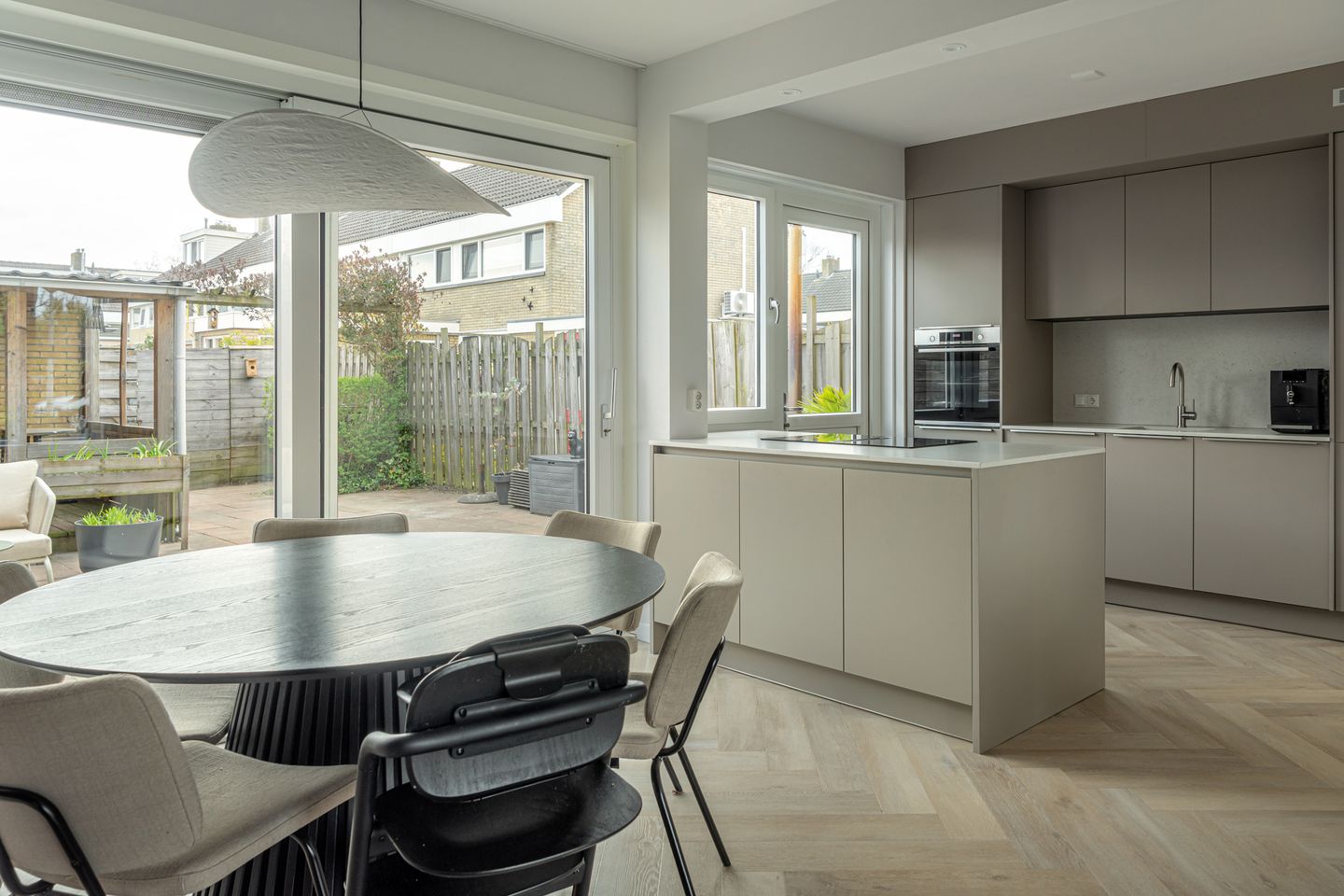 Foto 10 van E A Borgerstraat 56