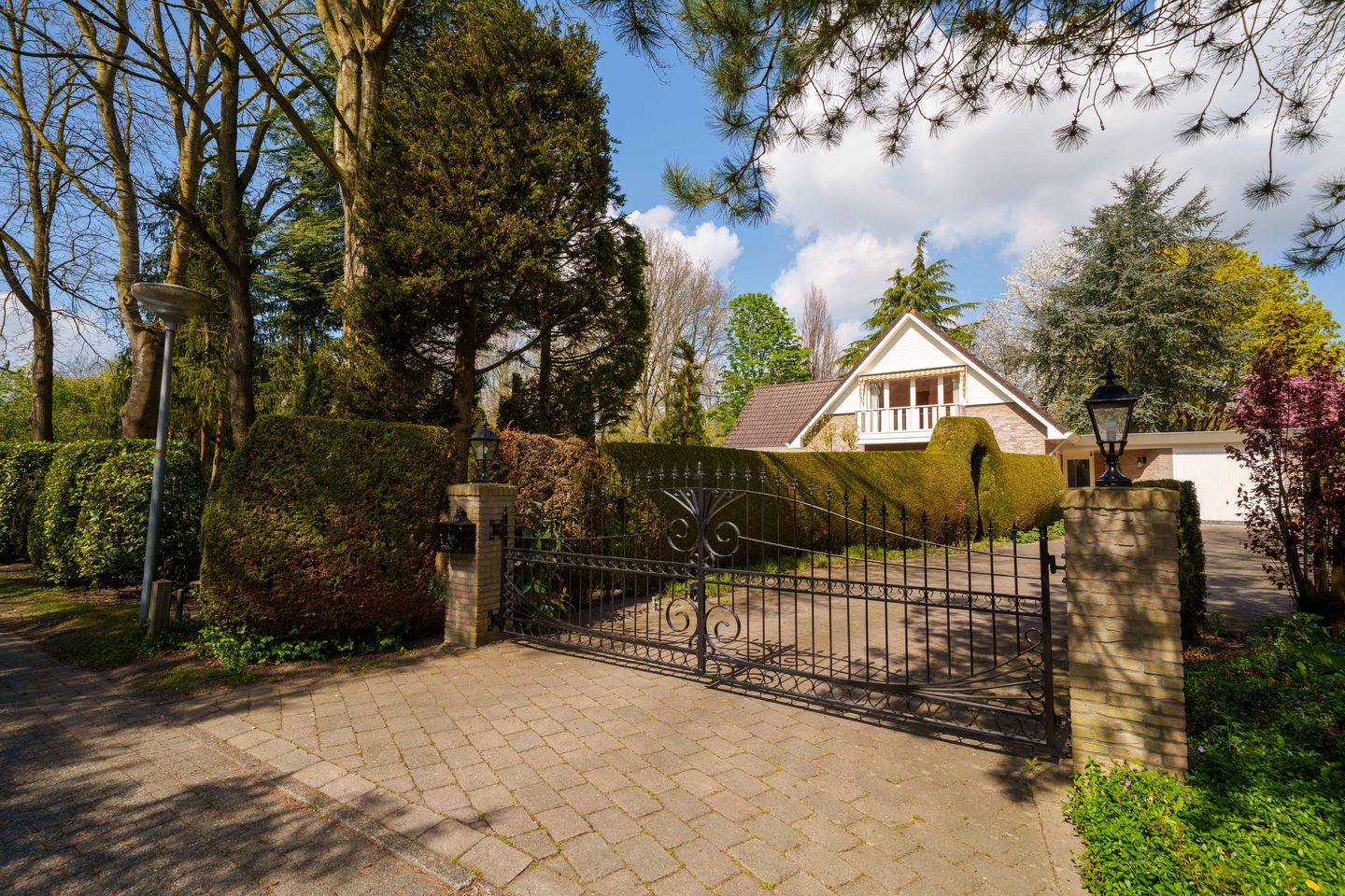 Photo 65 of Wielewaallaan 2