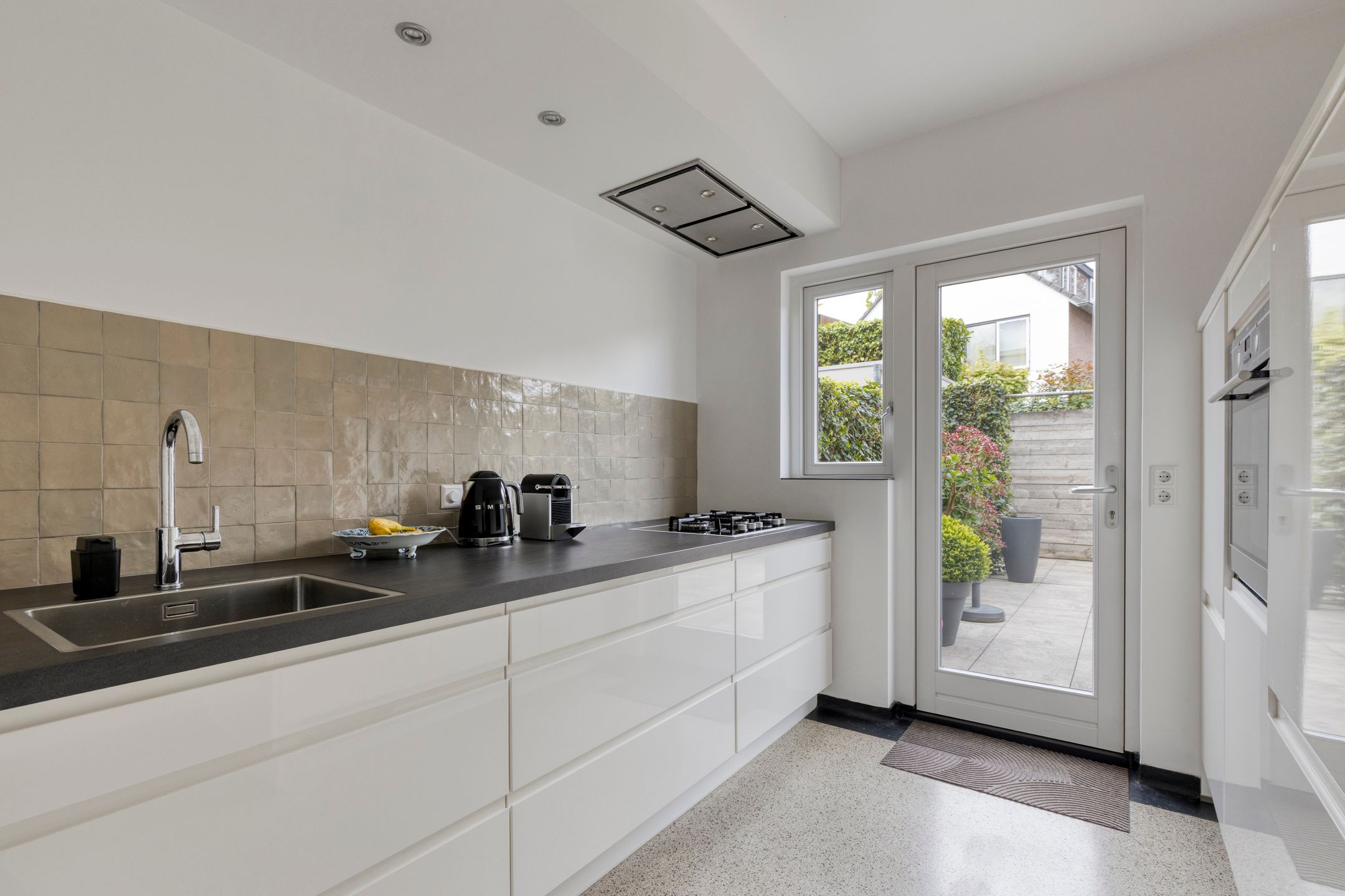 Foto 21 van van Brechtstraat 12