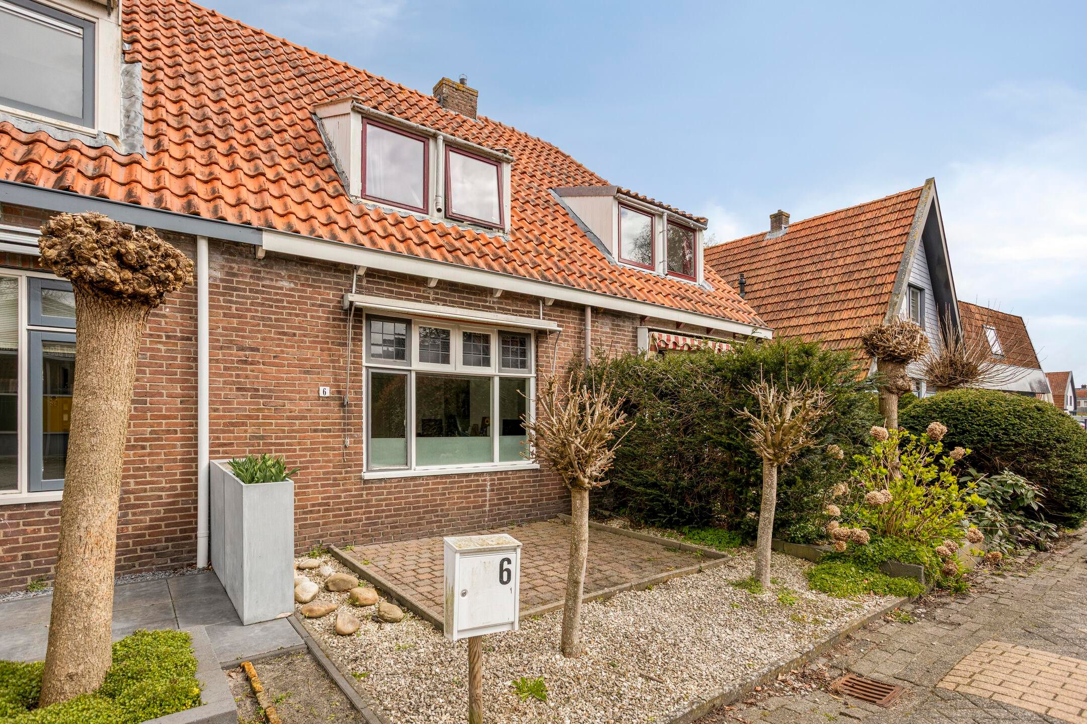 Foto 3 van van der Sluislaan 6