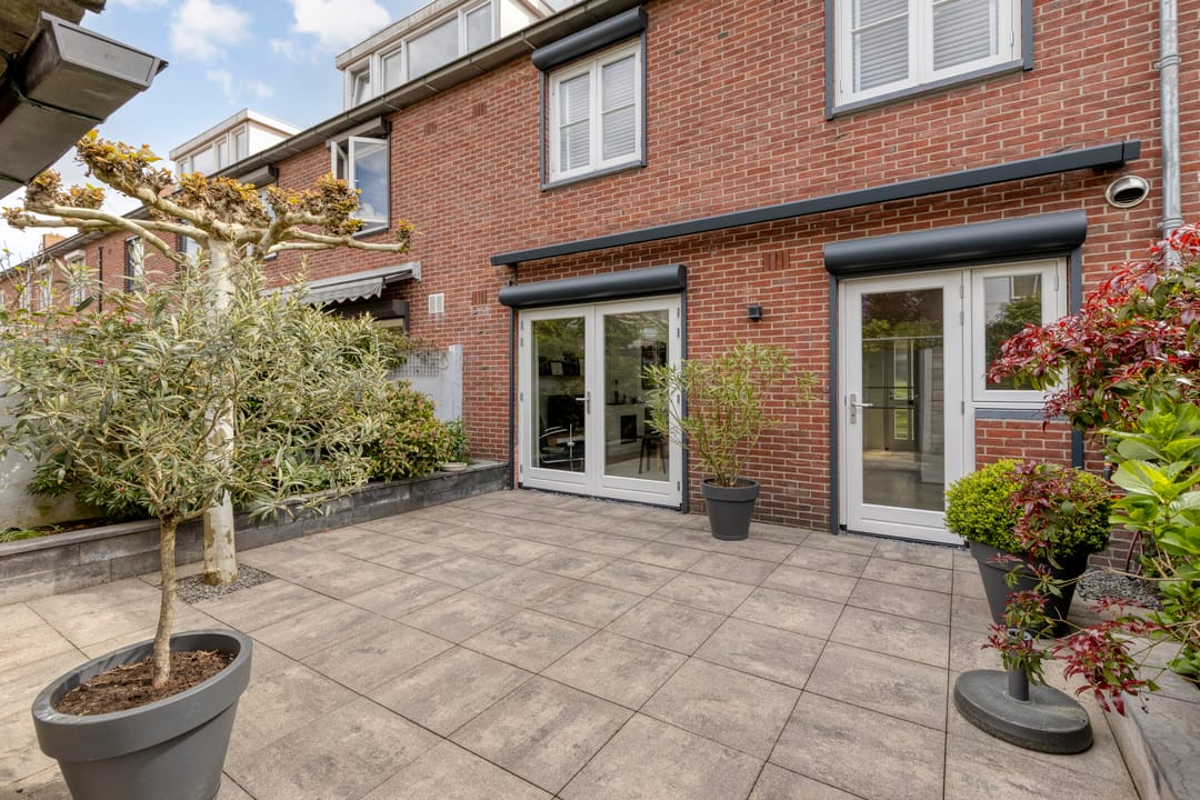 Foto 43 van van Brechtstraat 12