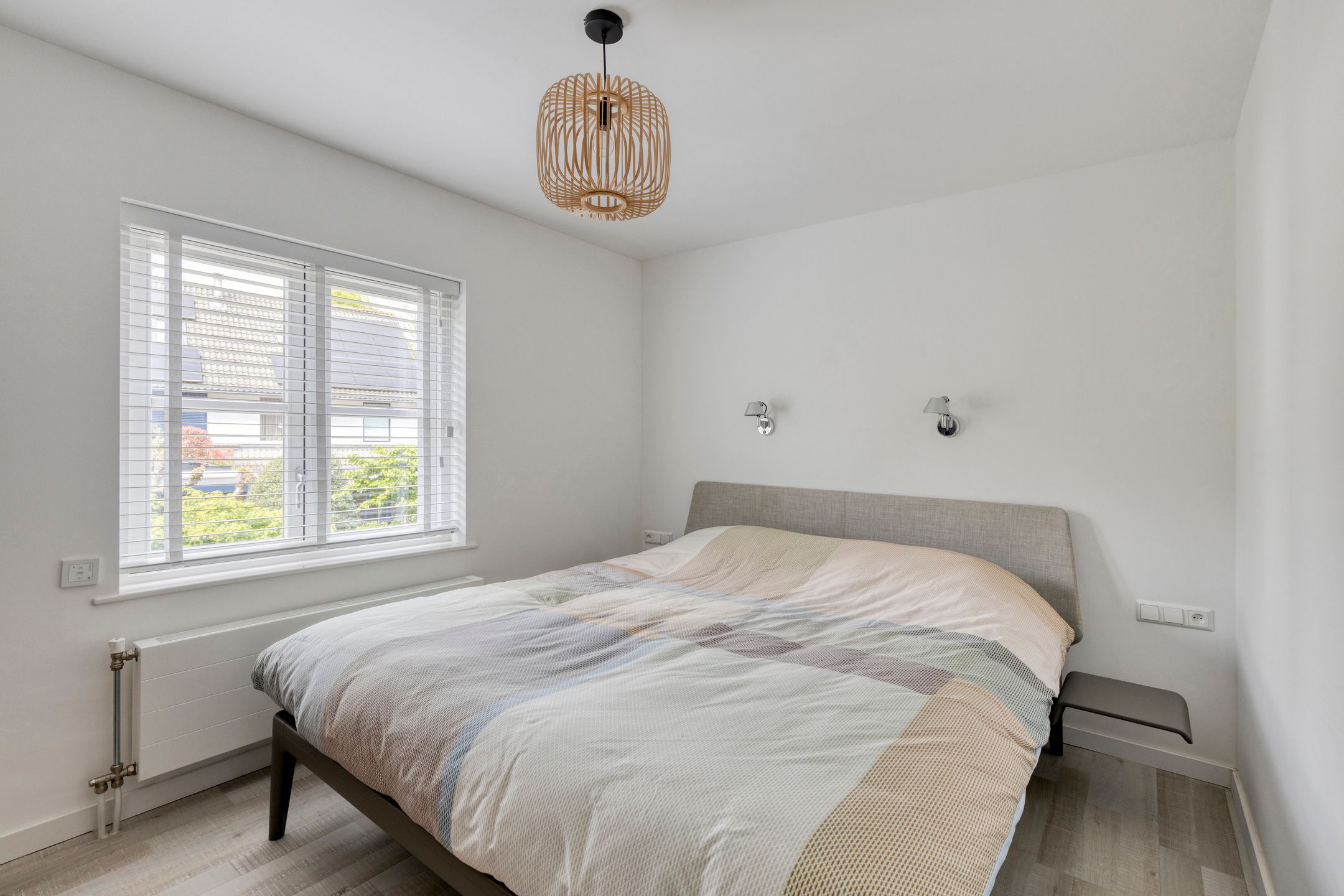 Foto 27 van van Brechtstraat 12