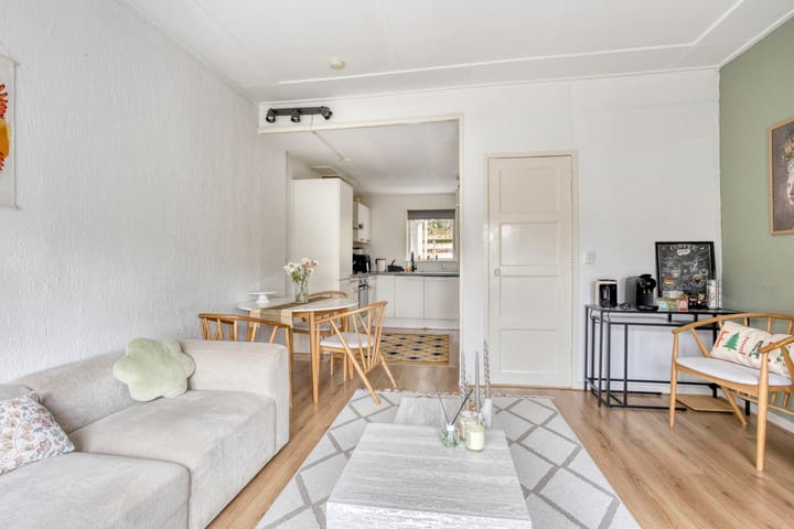 Tussenwoning te koop: van der Sluislaan 6, Heerenveen