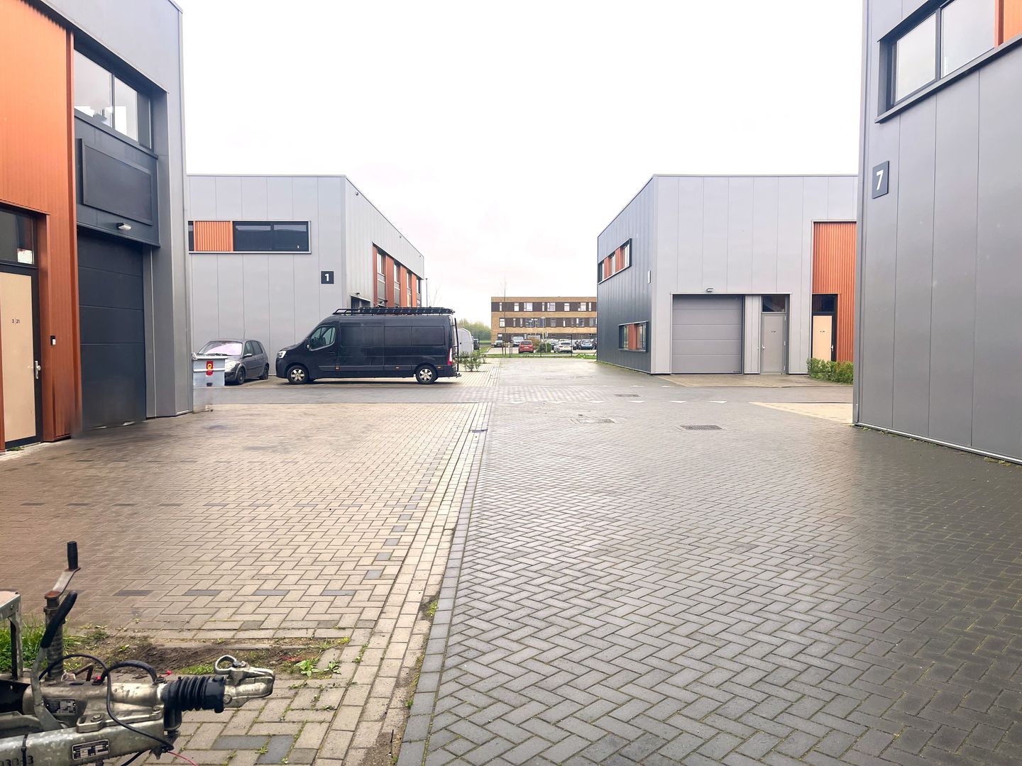 View photo 4 of Agriport 3-19