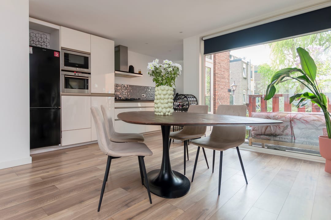 Photo 1 of Van 's-Gravesandestraat 47-B