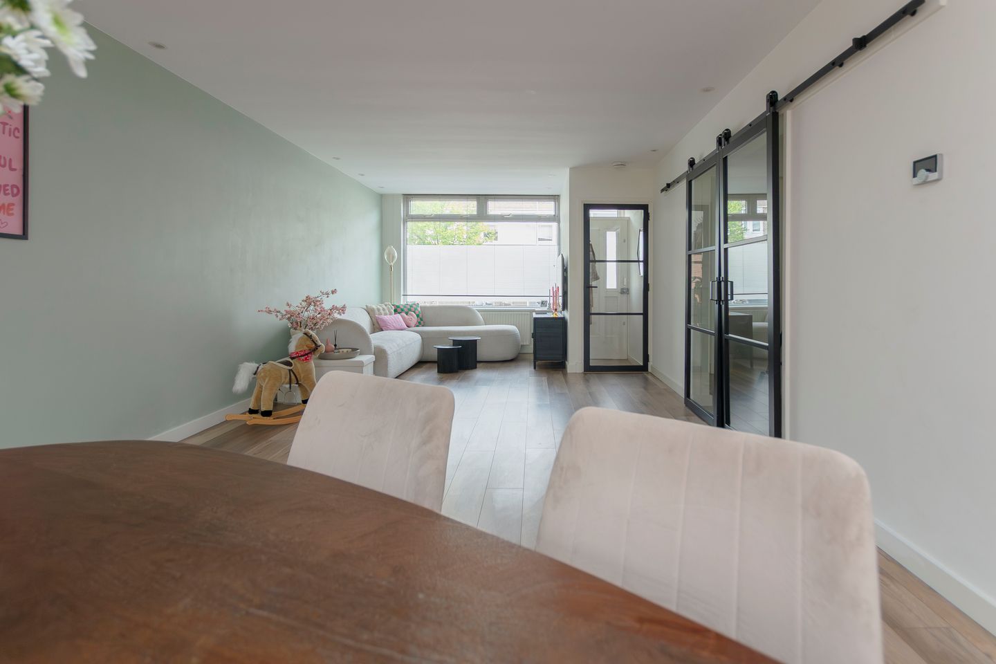 Photo 10 of Van 's-Gravesandestraat 47-B