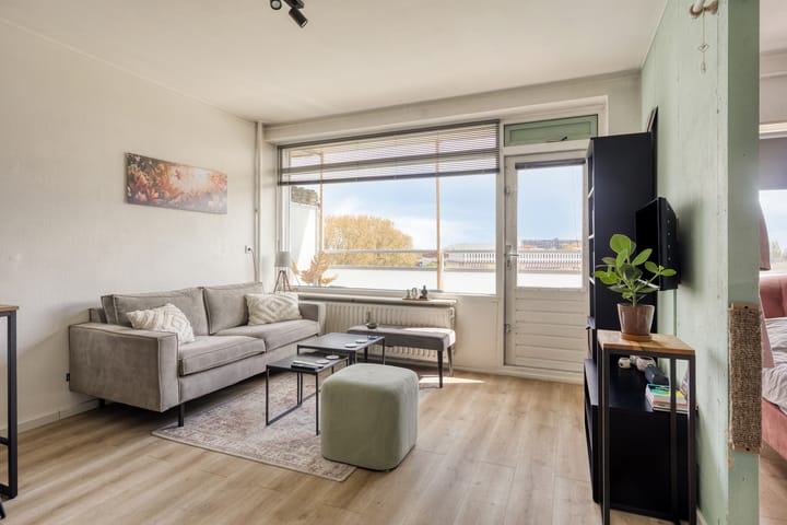 Foto 2 van Prins Bernhardplein 44