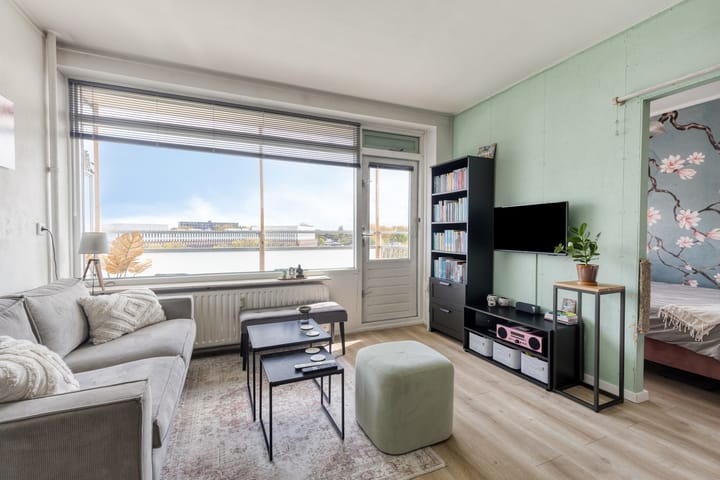 Foto 3 van Prins Bernhardplein 44