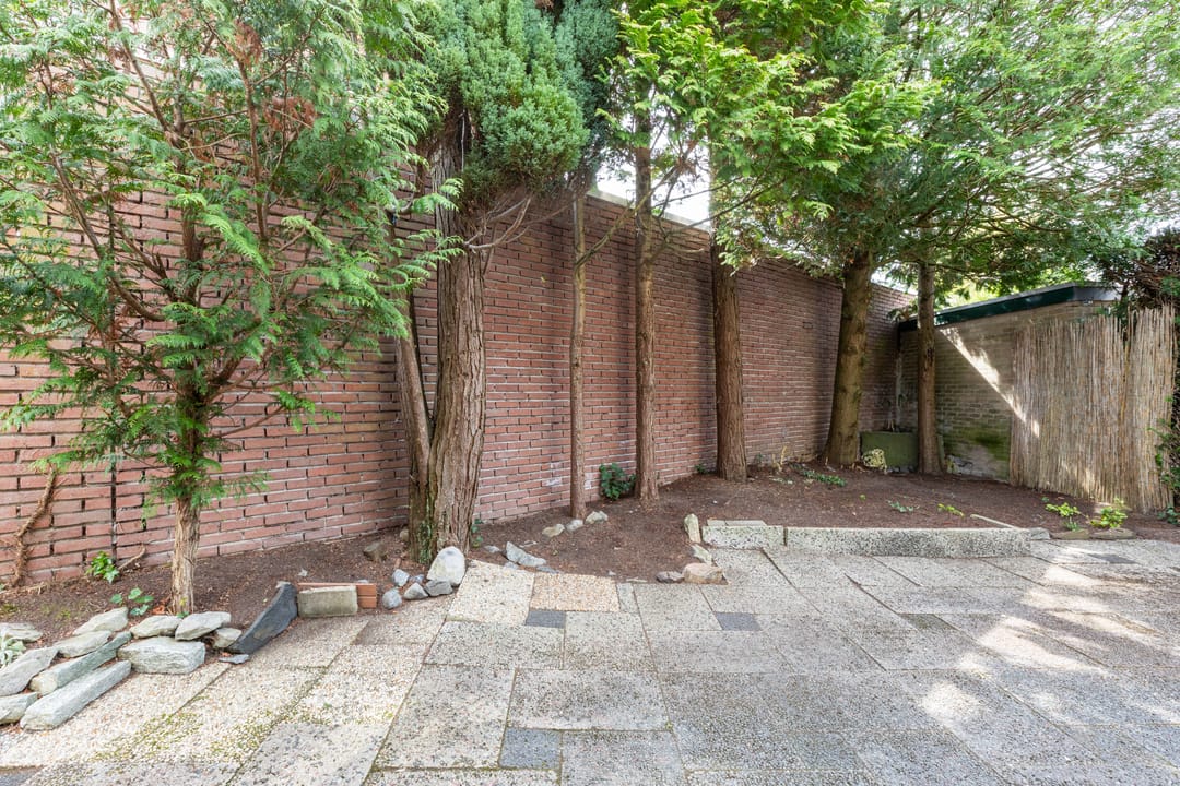 Photo 37 of Emmastraat 14-F