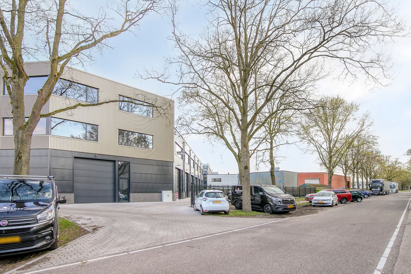 View photo 3 of Industrielaan 91