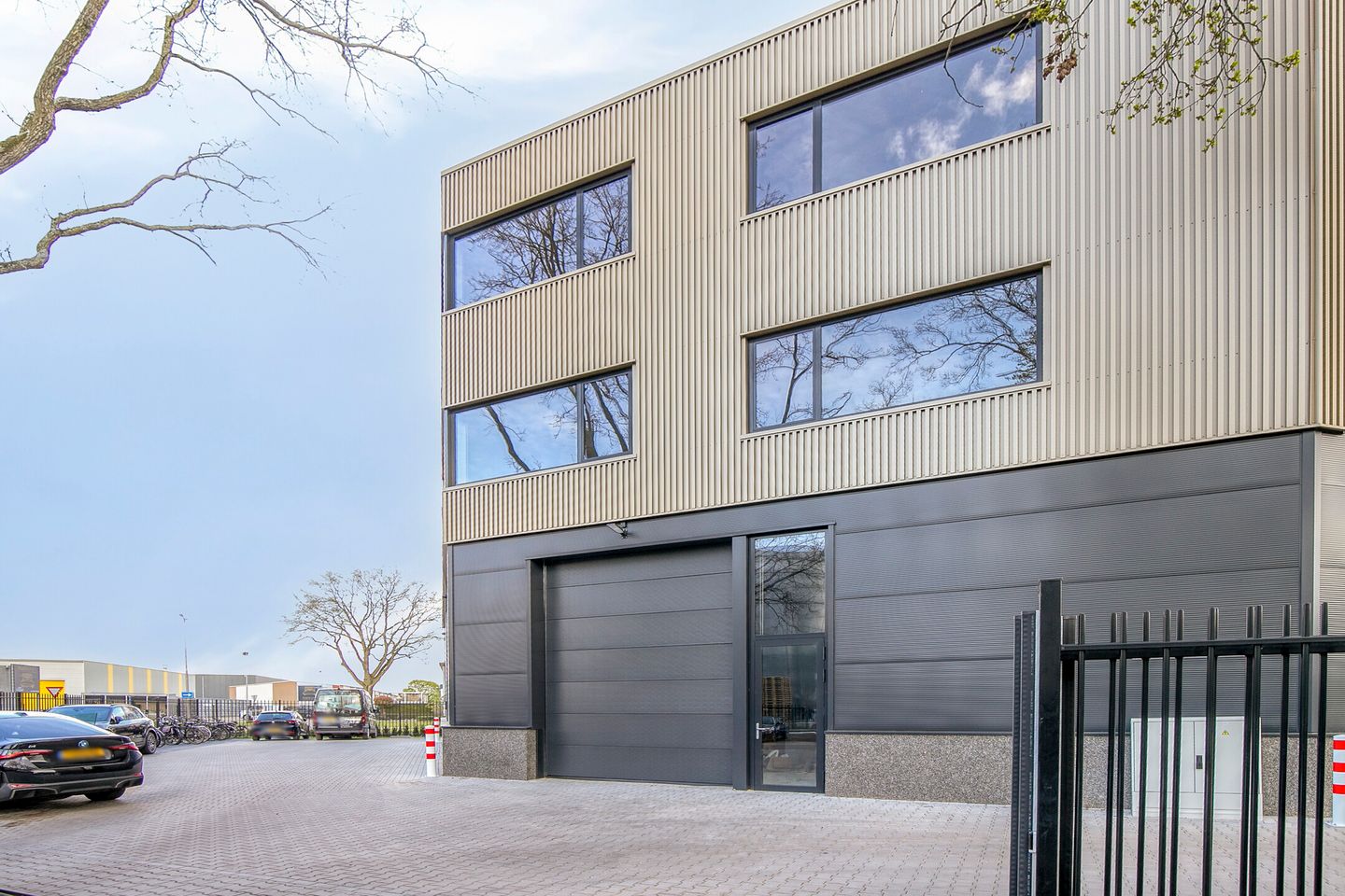 View photo 2 of Industrielaan 91