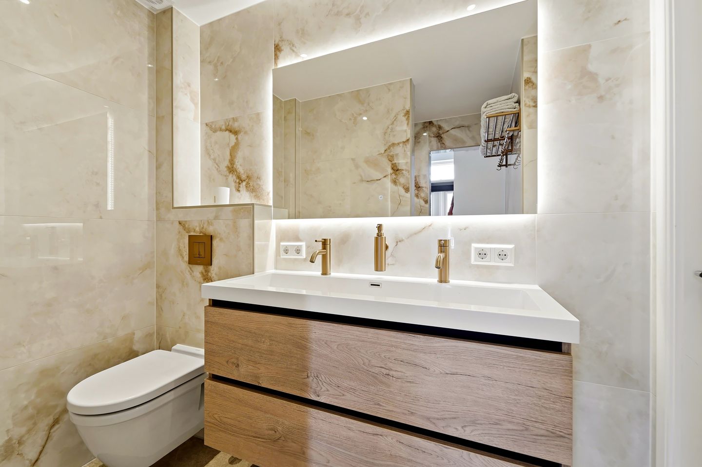 Photo 25 of Usselincxstraat 88