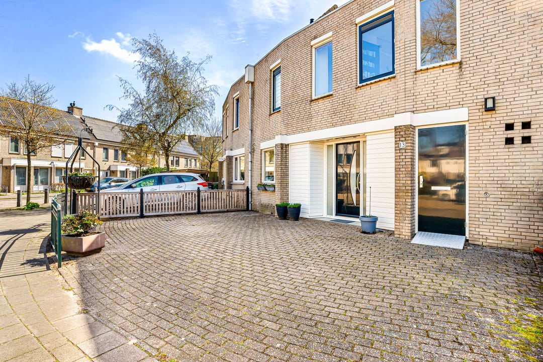 Foto 8 van Floraronde 13