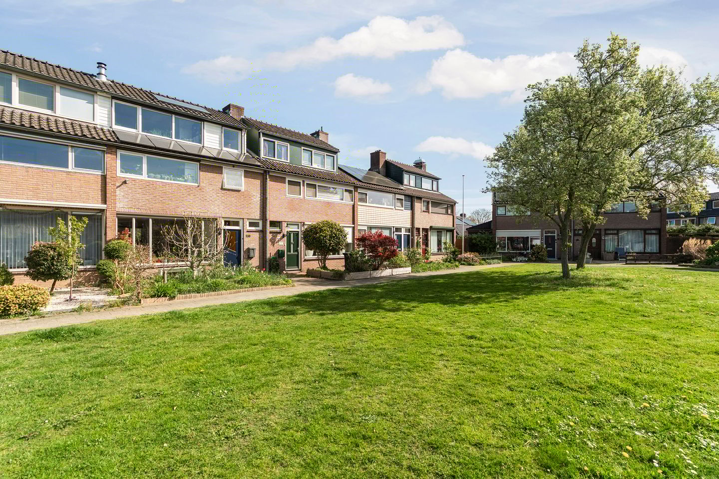 Foto 35 van Mezenlaan 136