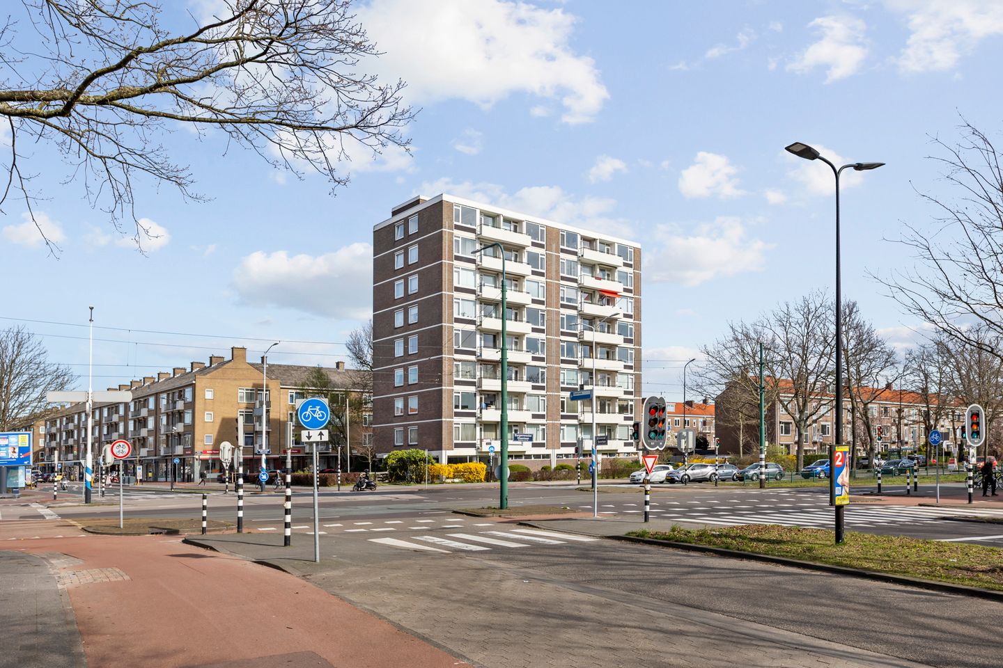 Photo 29 of Burgemeester Elsenlaan 255