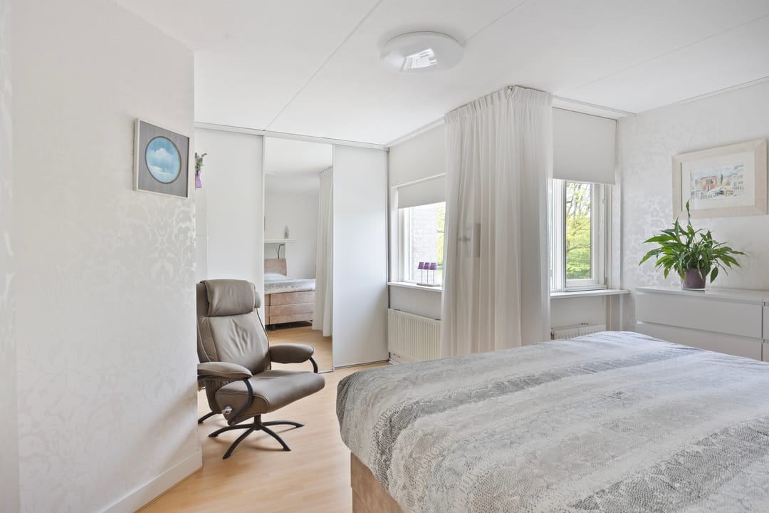 Spacious Energy-Efficient Family Home with Roof Terrace in Almere Faunabuurt — 16