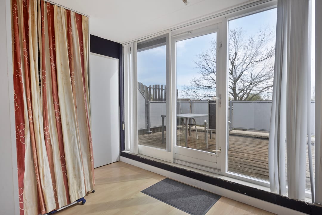 Spacious Energy-Efficient Family Home with Roof Terrace in Almere Faunabuurt — 22