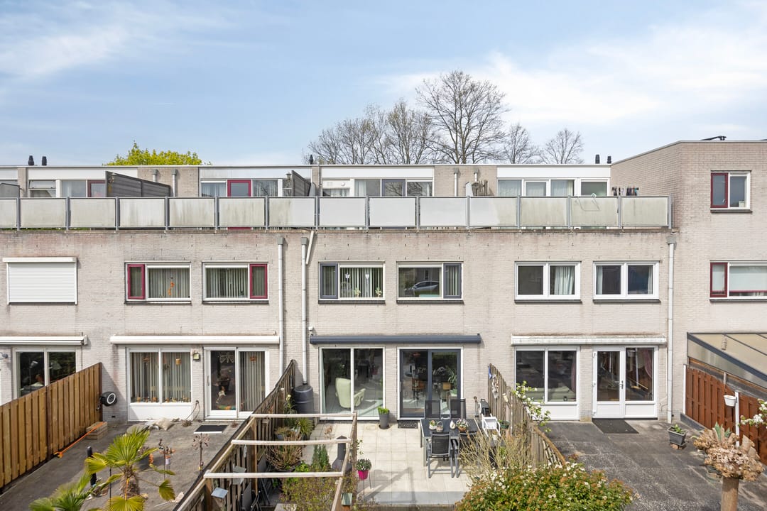 Spacious Energy-Efficient Family Home with Roof Terrace in Almere Faunabuurt — 31