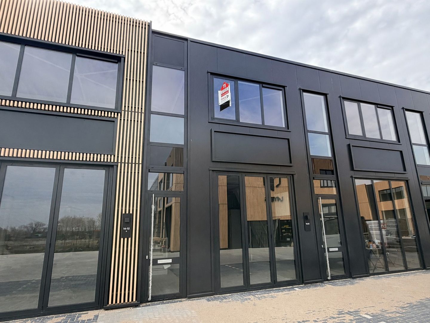 View photo 1 of Weteringweg 14-11