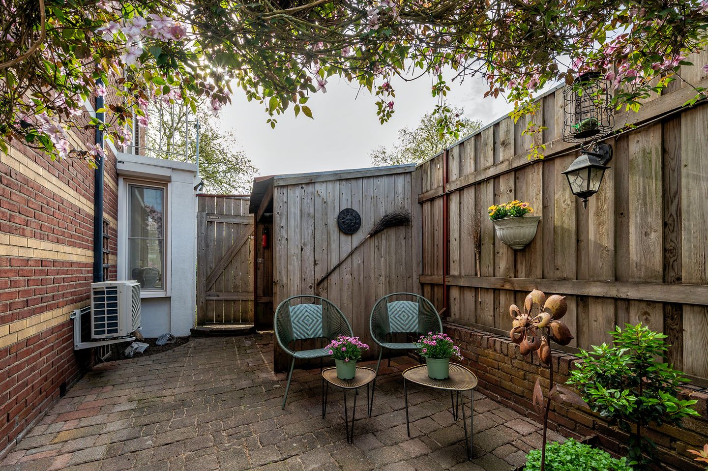 Foto 49 van Emmastraat 104