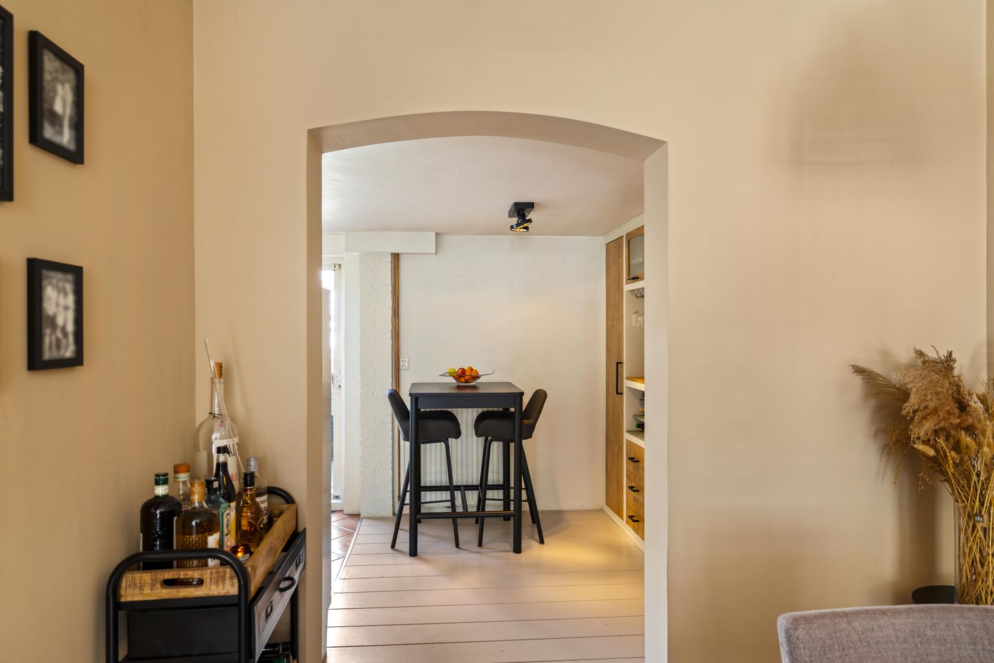 Foto 10 van Warmoesstraat 36