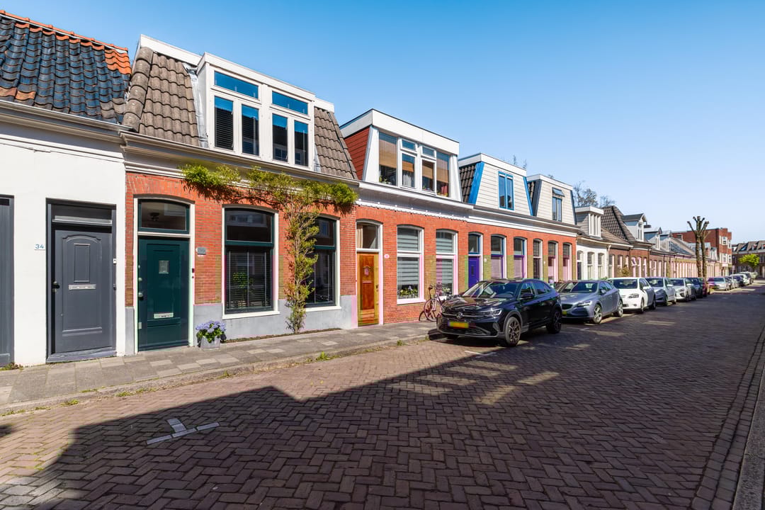 Foto 32 van Warmoesstraat 36