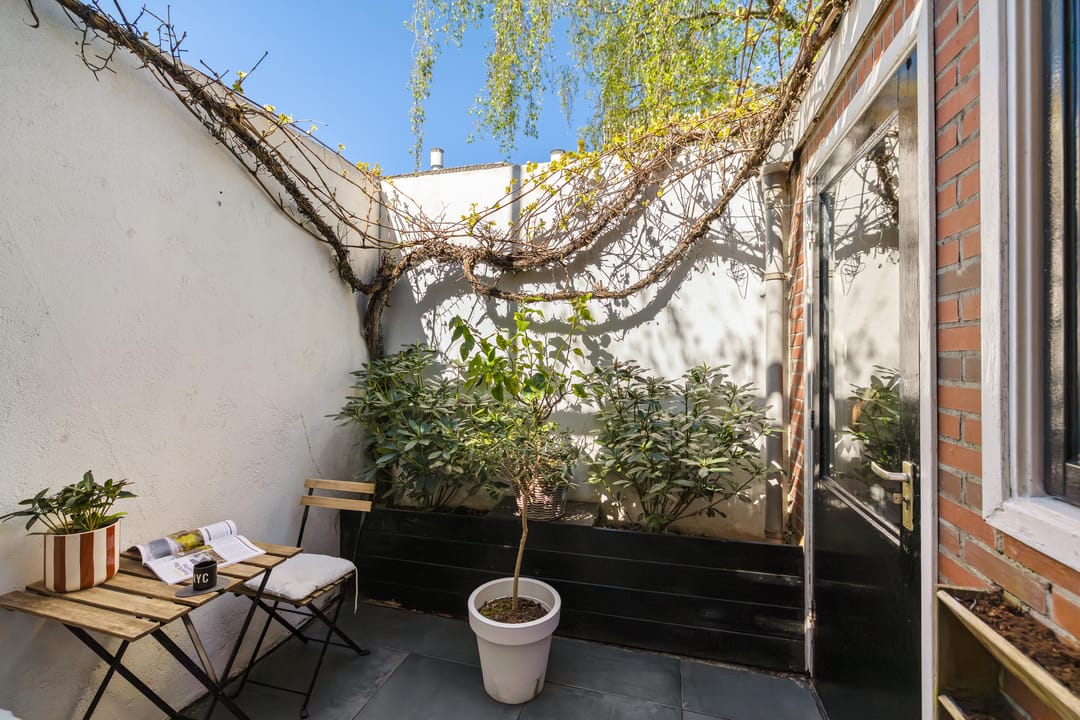 Foto 16 van Warmoesstraat 36