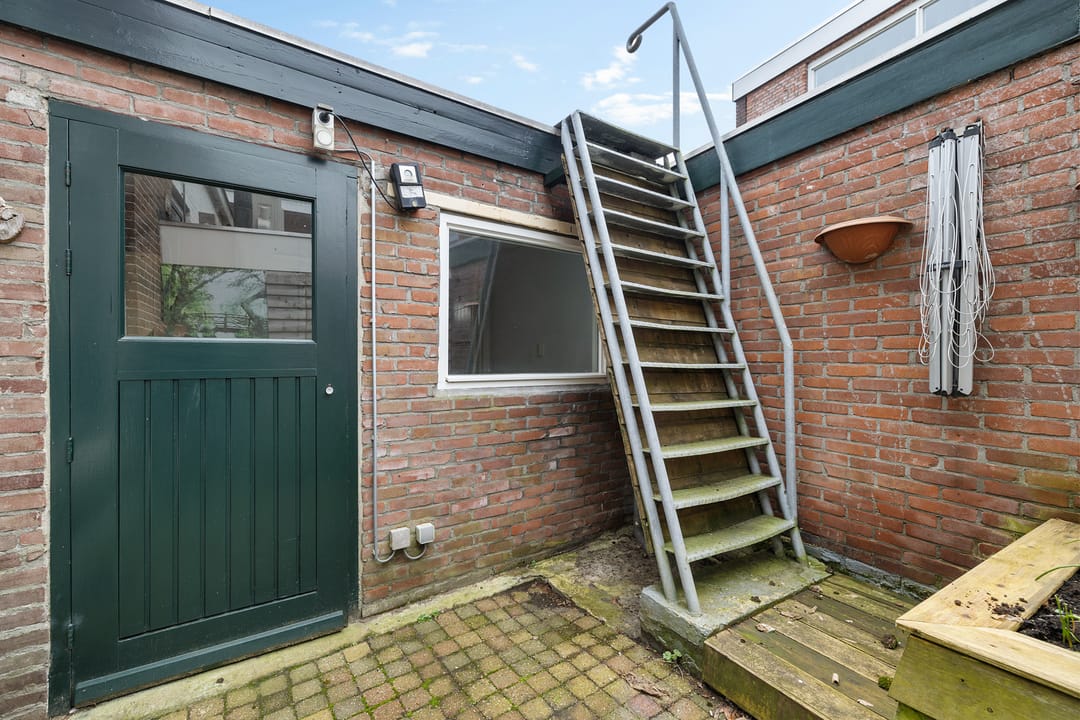 Photo 37 of Dokkumerstraat 1