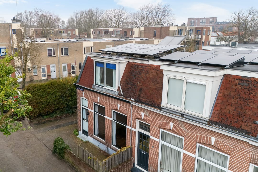 Photo 38 of Dokkumerstraat 1