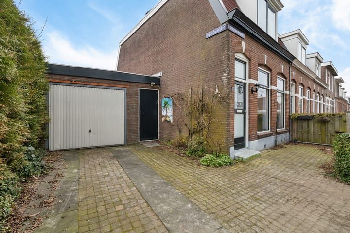 Foto 5 van Dokkumerstraat 1
