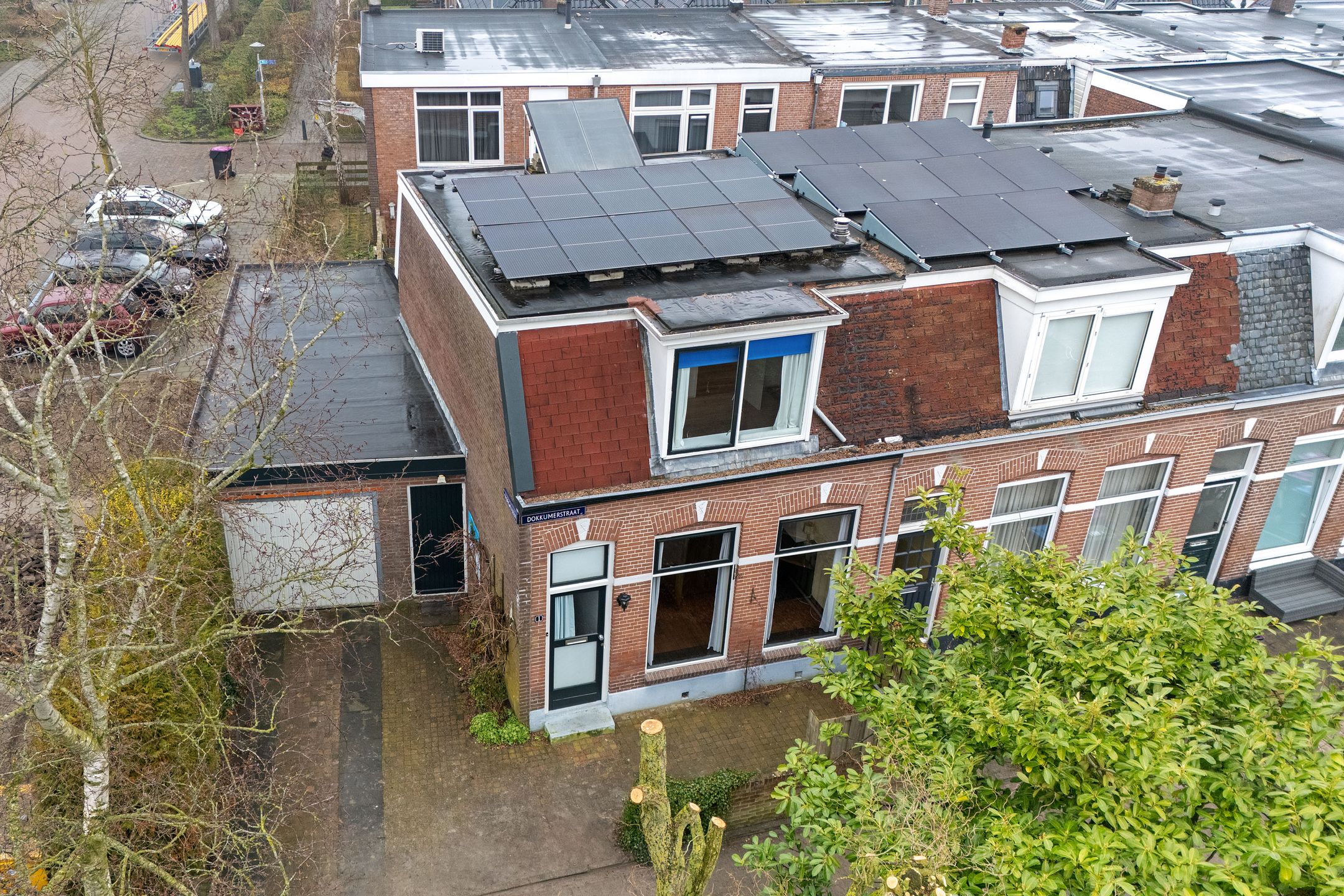 Photo 39 of Dokkumerstraat 1