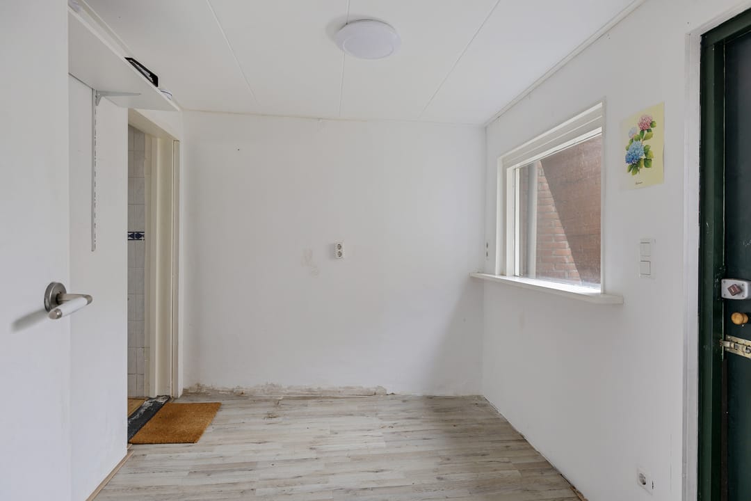 Photo 31 of Dokkumerstraat 1