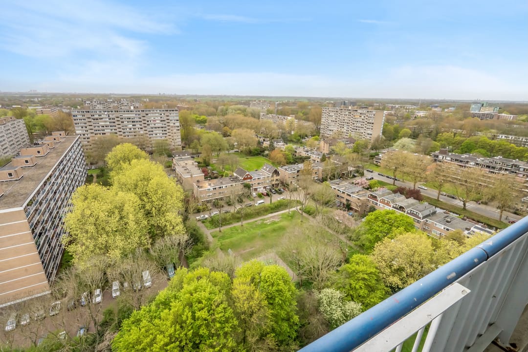 Foto 11 van Menno ter Braaklaan 263