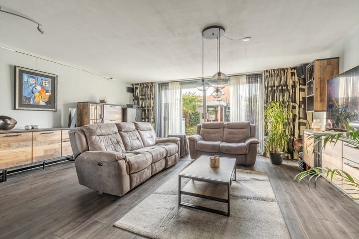 Foto 3 van Merckenburg 15