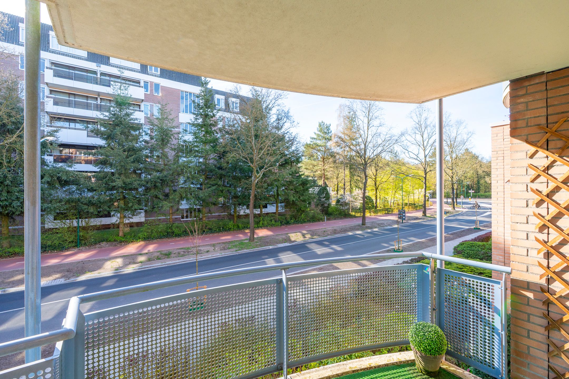 Foto 12 van Sperwerlaan 5-A