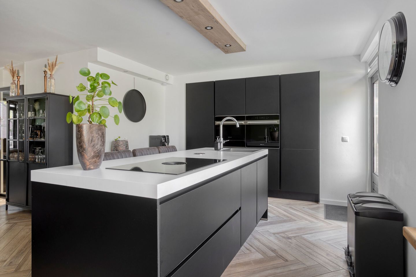 Photo 14 of de Donk 8