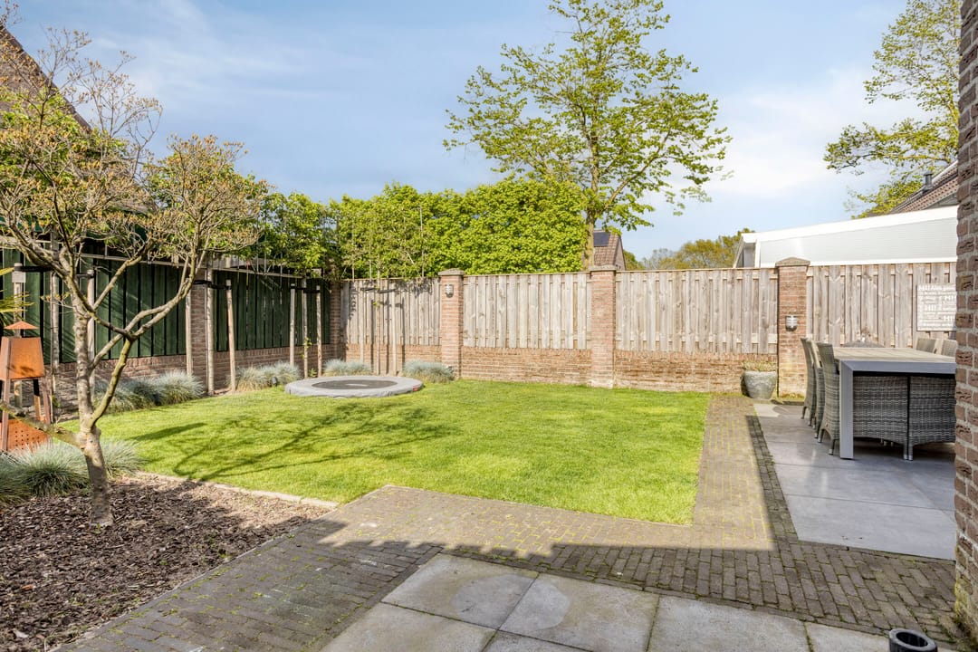 Photo 32 of de Donk 8