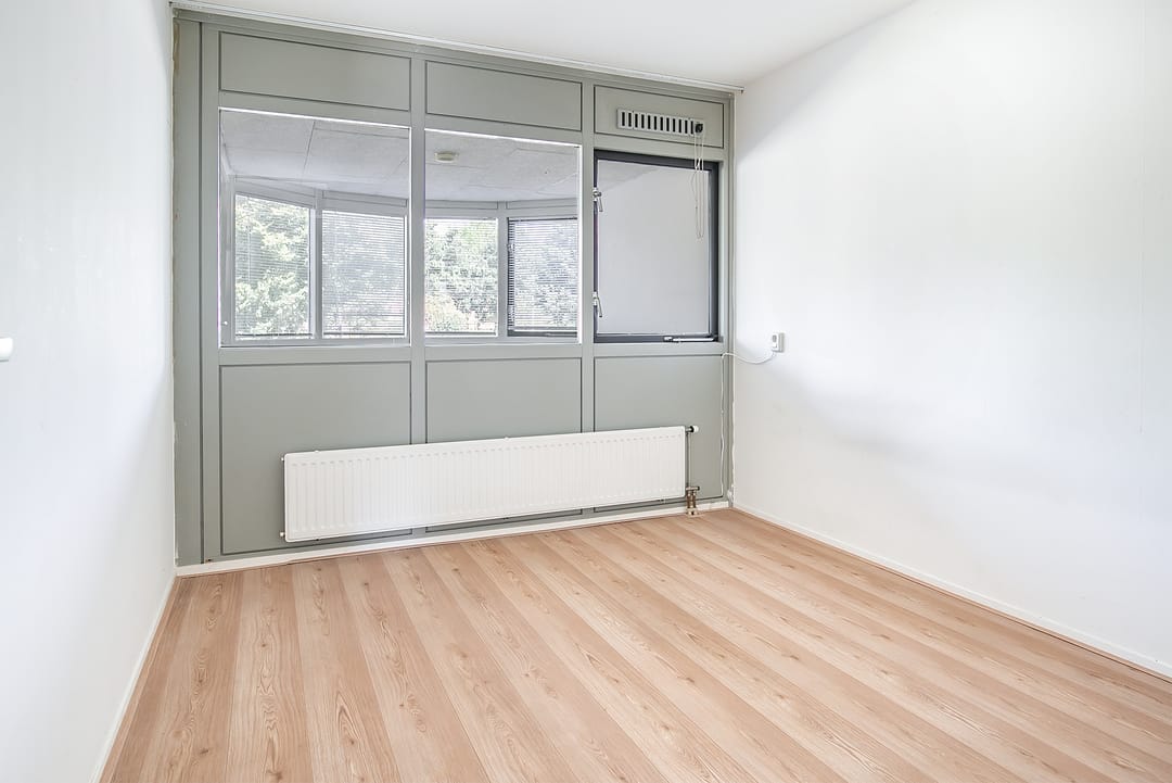 Well-maintained 3-room apartment in Apeldoorn center with parking — 13