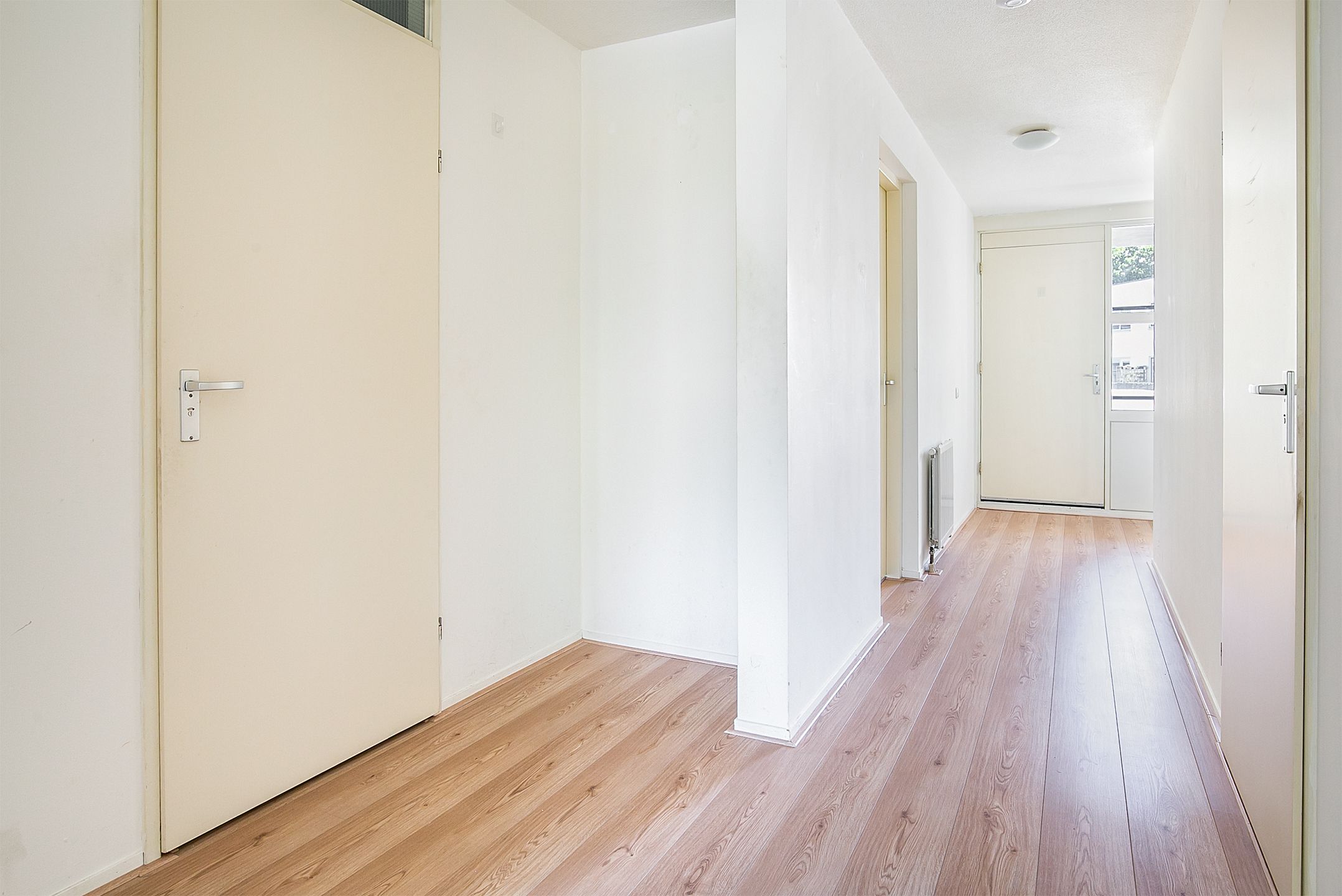 Well-maintained 3-room apartment in Apeldoorn center with parking — 12