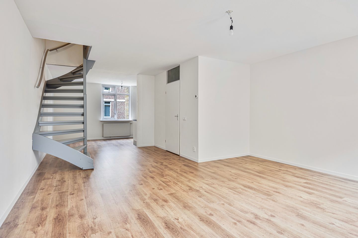 Photo 10 of Javastraat 85-A