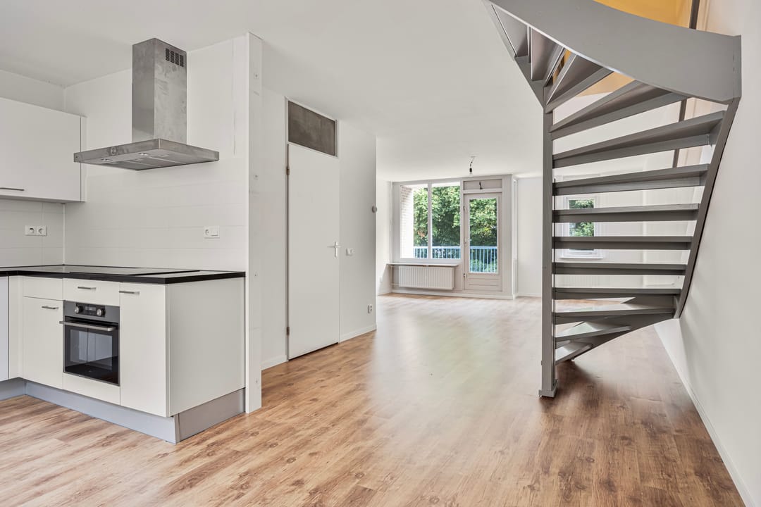 Photo 11 of Javastraat 85-A