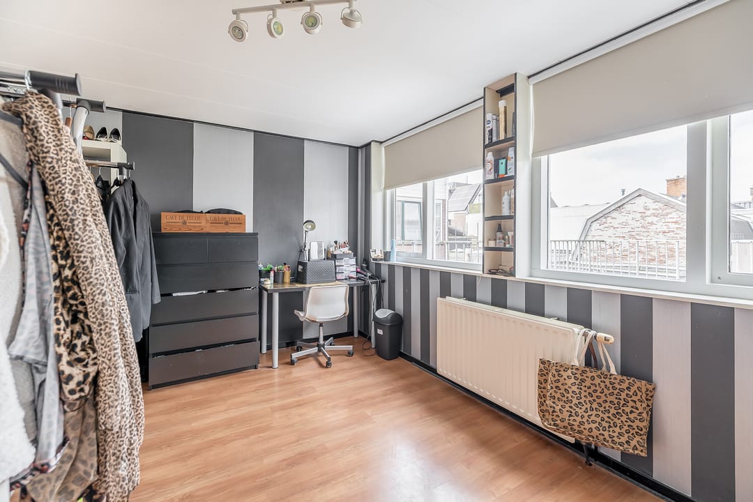 Spacious Historic End Terraced Home in Den Helder Centre — 17